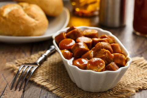Currywurst mit Spezial-Currysoße