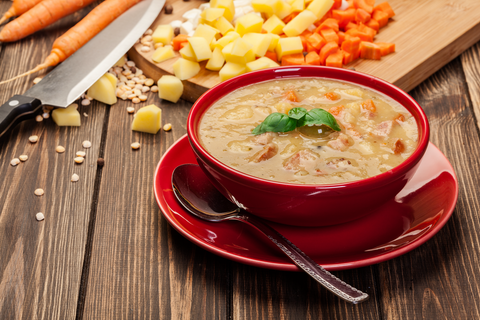 Erbsensuppe im Glas